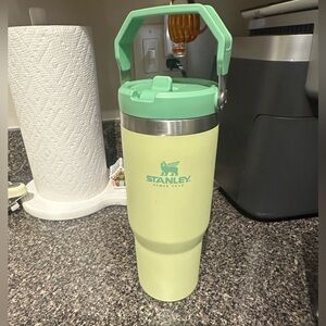 Stanley Iceflow Flip Top Tumbler 30oz.
